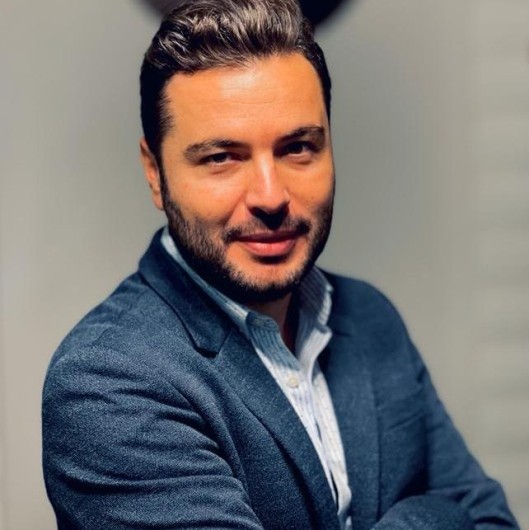 UZM. DR. CENK VARLIK