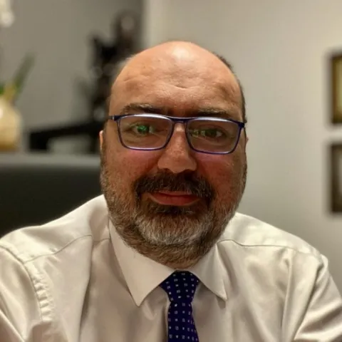PROF. DR. KIVANÇ METİN