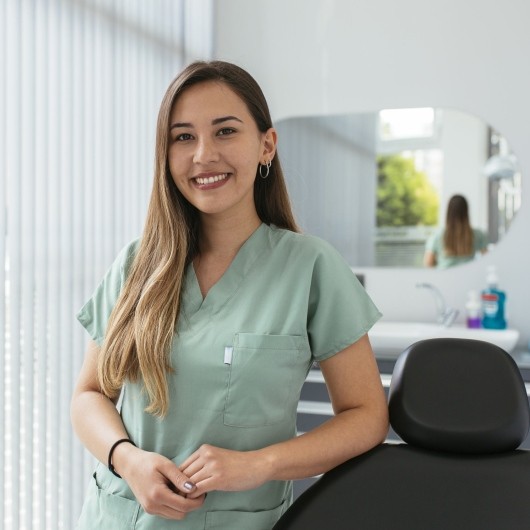 Diş hək. AYŞEGÜL DEMİRALAY