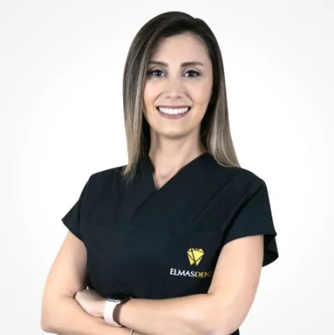 Fachzahnarzt EZGİ ÇAKIR KÖSELİ