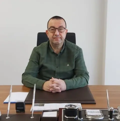 UZM. DR. MUSTAFA HİKMET TUNÇKOL