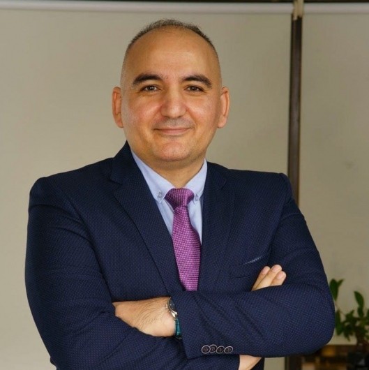 Cərrah Dr. SEZGİN CEYLAN