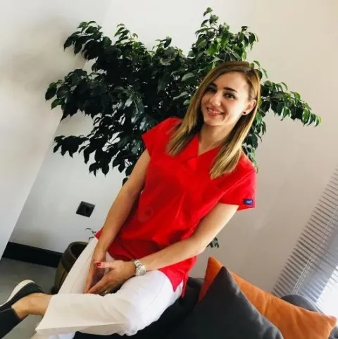 Diş hək. SİNEM KURU