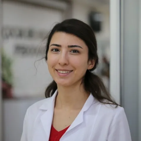 UZM. DT. ESRA DURSUN