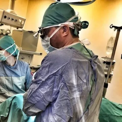 Fachärztl. Dr. TOLGA GÜLÇİÇEK