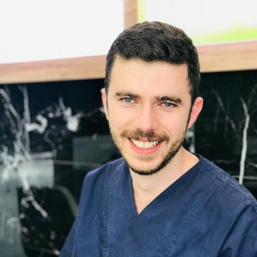 Diş hək. OZAN HAKSEVER