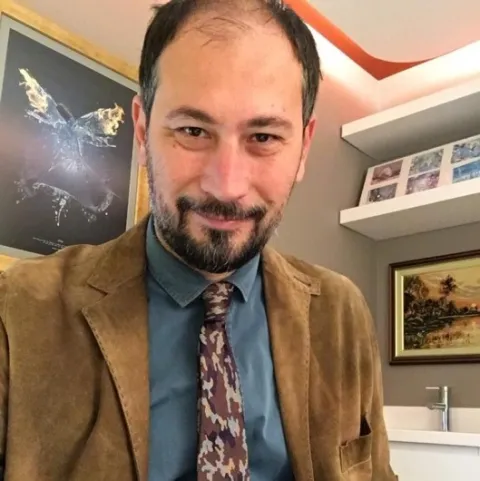 İxt. Dr. BURAK BERBER