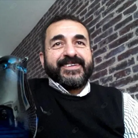 UZM. DR. AYDIN DEMİRKOL