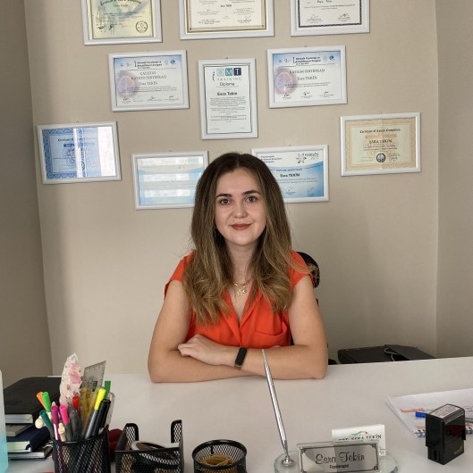 Fizioterapevt ESRA TEKİN
