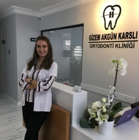 UZM. DT. GİZEM AKGÜN KARSLI