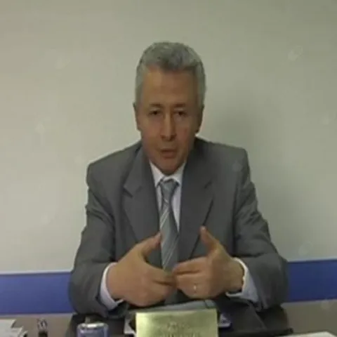 PROF. DR. İLHAMİ USLU