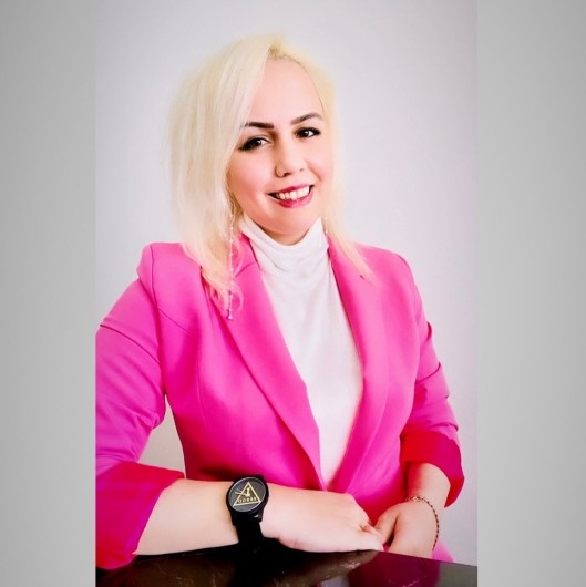 AYŞENUR BEKAROĞLU AYŞENUR BEKAROĞLU