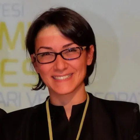 DR. ALTUNAY AĞAOĞLU