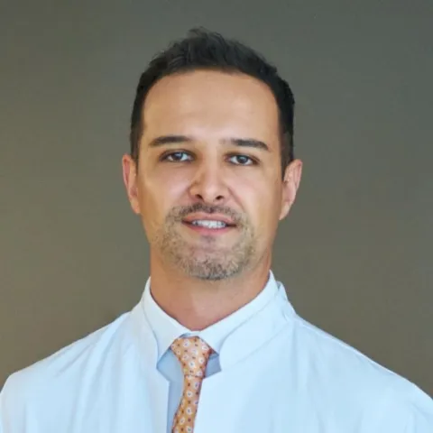 DOÇ. DR. TAHA TAKMAZ
