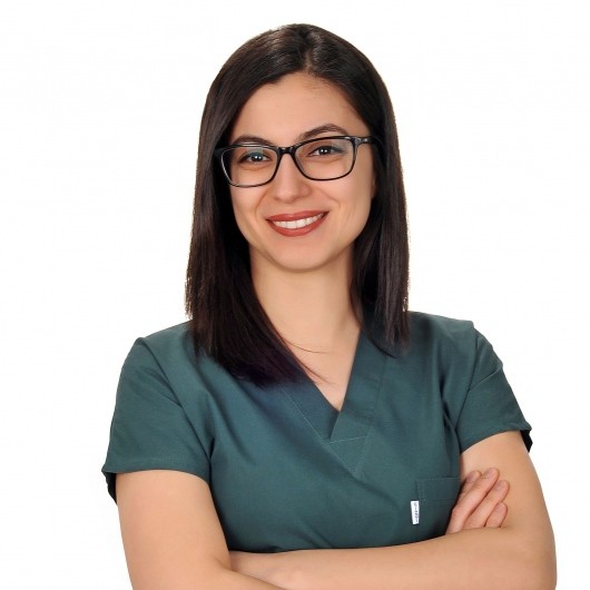 DR. DT. MERİÇ KARAKAŞ