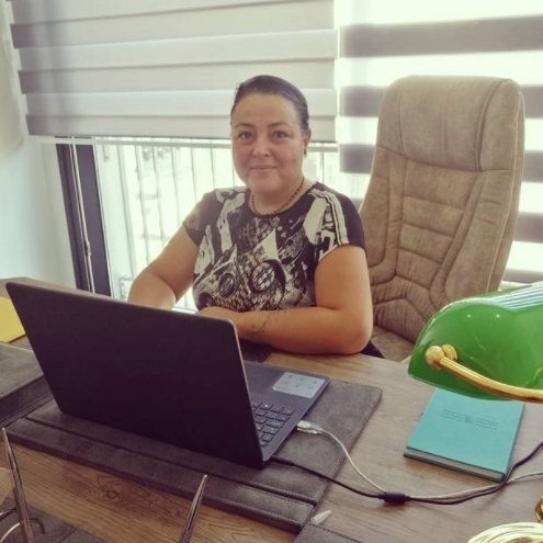 UZM. DR. SELİN ÇELİK