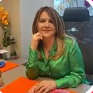 Fachärztl. Dr. GÜLÜSTAN SEÇİL HINCAL BORİCİ