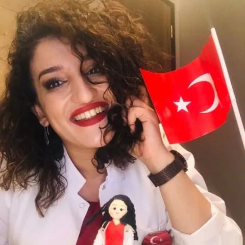Cərrah Dr. SERAP DURMUŞOĞLU