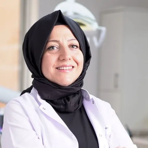 Diş hək. ARZU ULUKÖYLÜ ARI