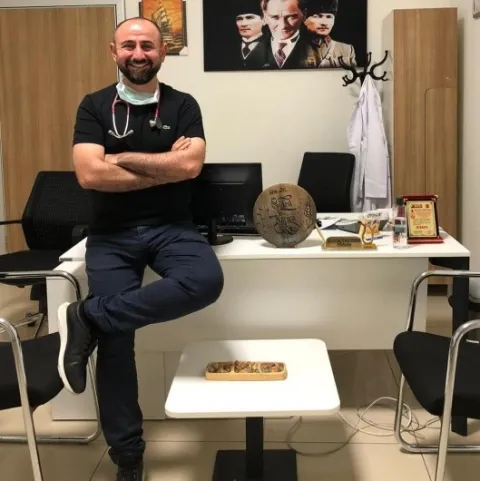 İxt. Dr. ŞÜKRÜ KARACA