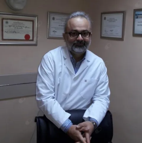 Cərrah Dr. DENİZ KÖK