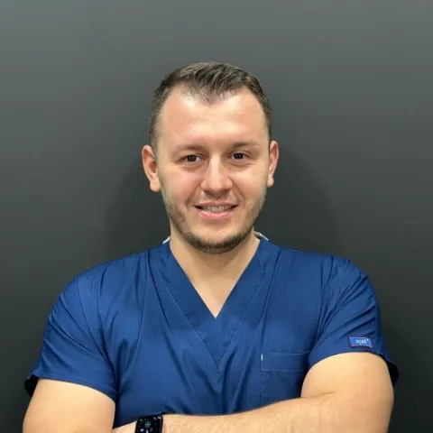 Zahnarzt ALİ URSAVAŞ