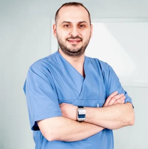 Cərrah Dr. YUSUF ONUR KIZILAY