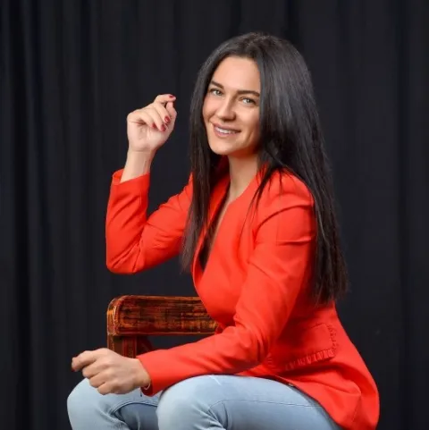 Diş hək. BÜŞRA YÖRÜK