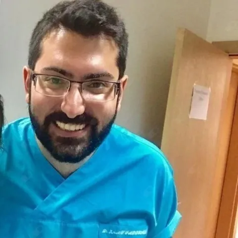 Diş hək. İSMAİL SERHAT SADIKOĞLU