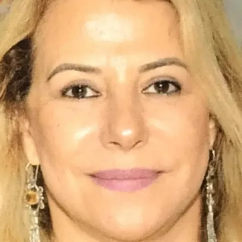 Zahnarzt SERPİL TAJİK