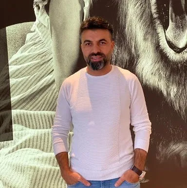 Zahnarzt ABİDİN GÜRLEK