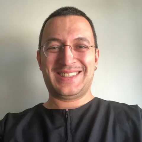 DR. DT. AHMET SERKAN ORUÇ