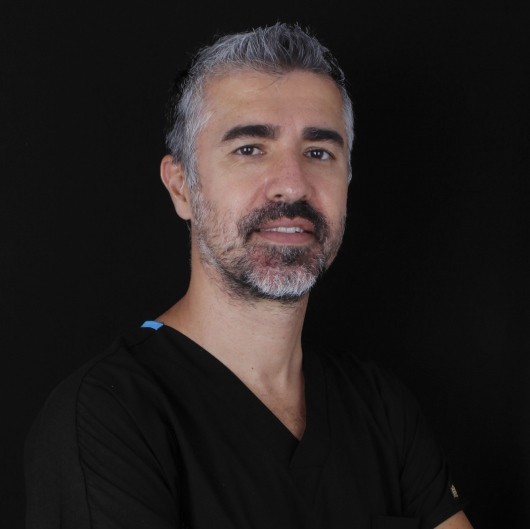 Spec. DDS UĞUR AĞAR