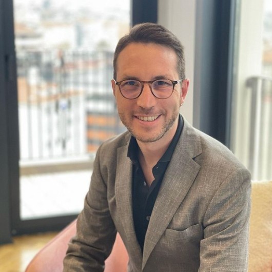 UZM. DR. EMİN SOYER