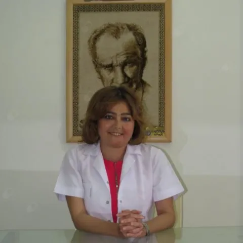 Diş hək. BANU DEĞİRMENCİ DİNÇER