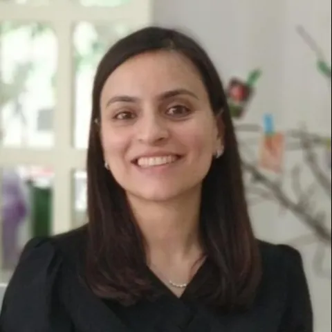 Uzm. Dr. NUR AYCAN