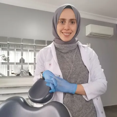 Zahnarzt ÇİĞDEM TOSUN