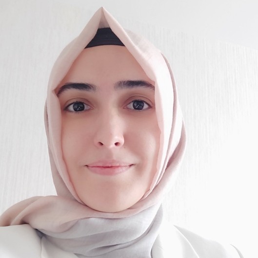 UZM. DR. SALİHA ÇALIŞIR