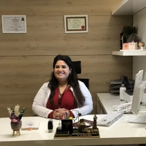 Cərrah Dr. ÖZGE ÖZER