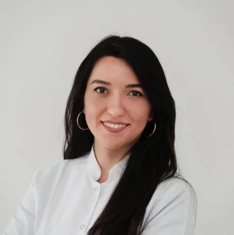 Zahnarzt AYÇA ÖZGEN