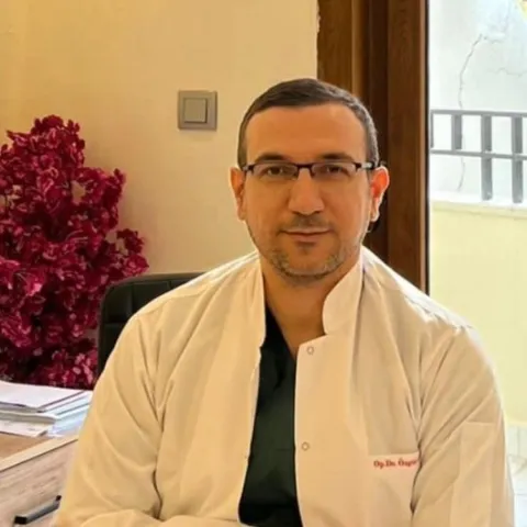 Cərrah Dr. ÖZGÜR ÖZKUL