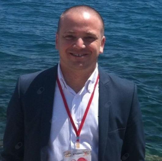 PROF. DR. TANSU KARAAHMET