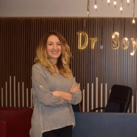 Cərrah Dr. ÜMMÜGÜLSÜM SOYTÜRK