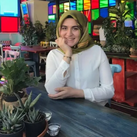 Fizioterapevt BEYZA NUR TOKKACI TURHAN
