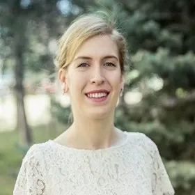 DR. DT. BEGÜM ULAŞAN