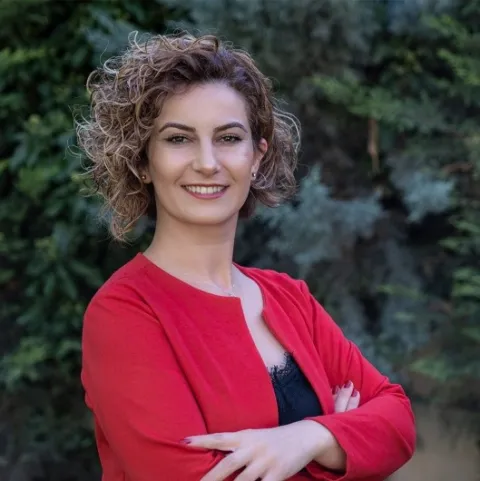  YASEMİN BAĞRIAÇIK