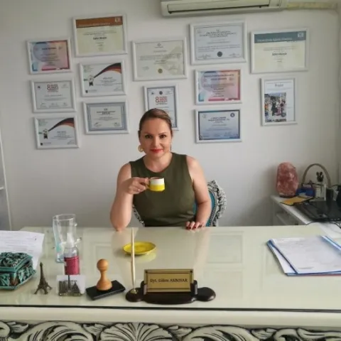 Diyet. GÜLEN AKBOYAR