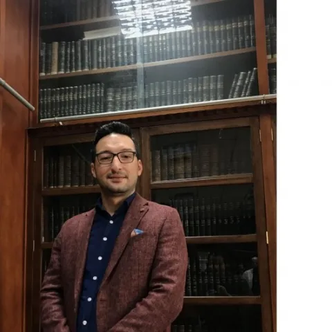 Cərrah Dr. BATUHAN DEMIR