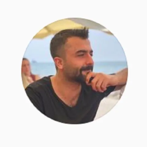 Diş hək. NİHAT ADIYAMAN