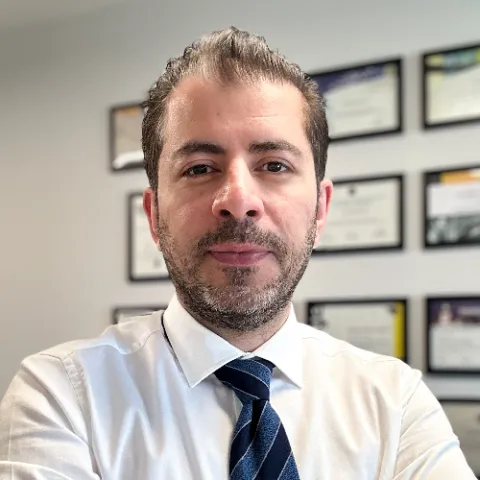 Op. Dr. EMRAH ASLAN